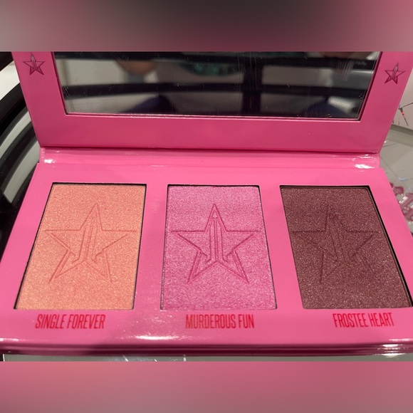 NIB Jeffree Star Heartbreaker Skin Frost Highlighter Palette 3x7g - Picture 2 of 6